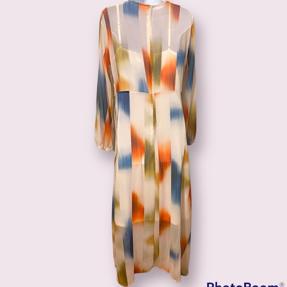 Charlie Charlie Charlotte Abstract Dress - Picture 3 of 5